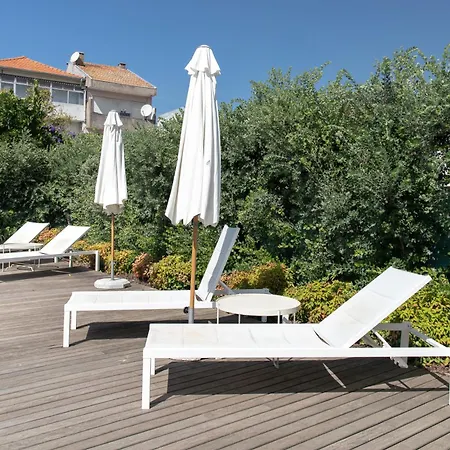 North Side Apartment *